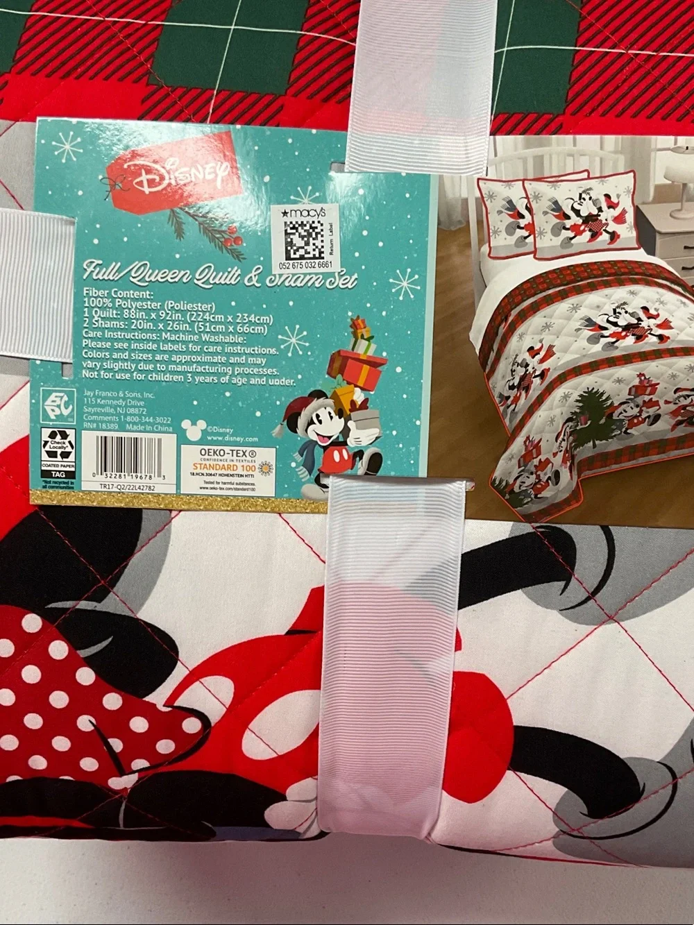 Disney Holiday Minnie & Mickey Quilt set  - White, Red, Black